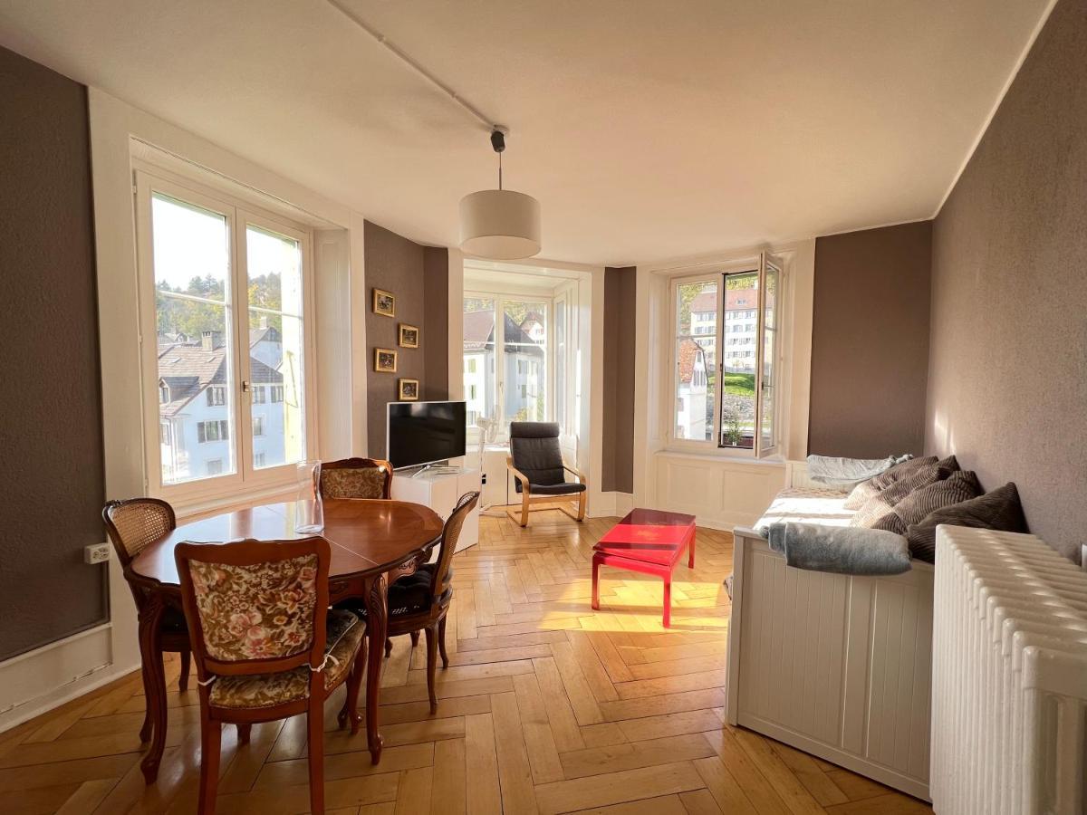 Le Locle : Bel Appartement Chaleureux Dış mekan fotoğraf